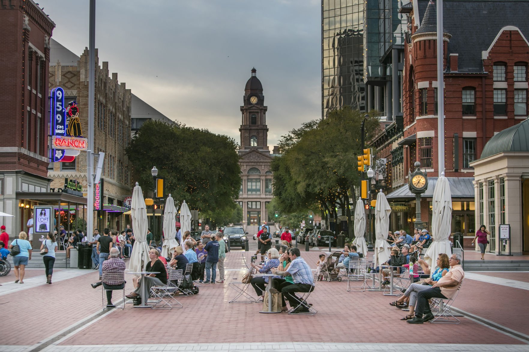  Sundance Square in Fort Worth Texas 