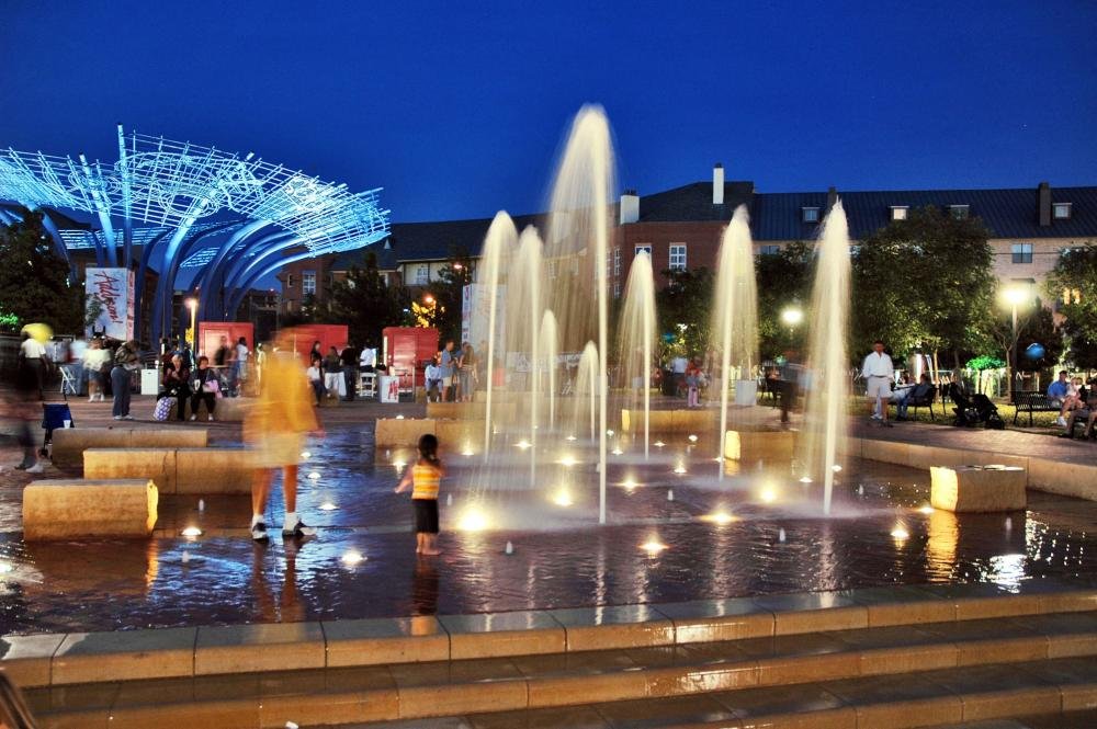  Addison Circle Park 